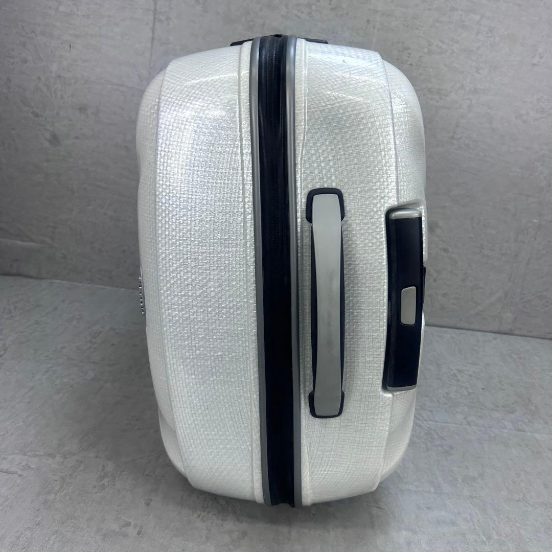 サムソナイト　ファイヤーライト　キャリーケース 69L ホワイト　4輪