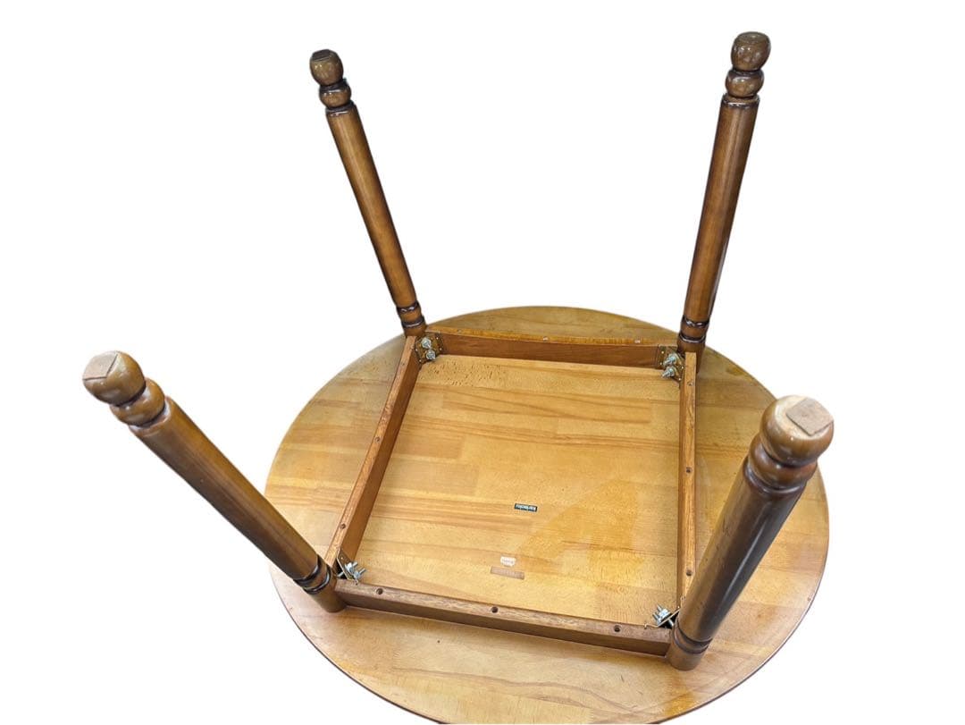 オールドカリモク　コロニアル　ダイニングテーブルのみ