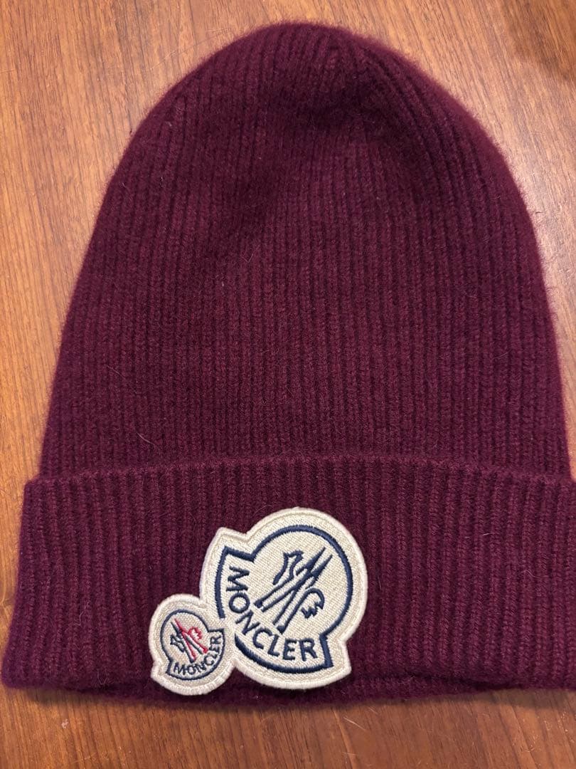 再値下げ！MONCLER ワインレッド ニット帽
