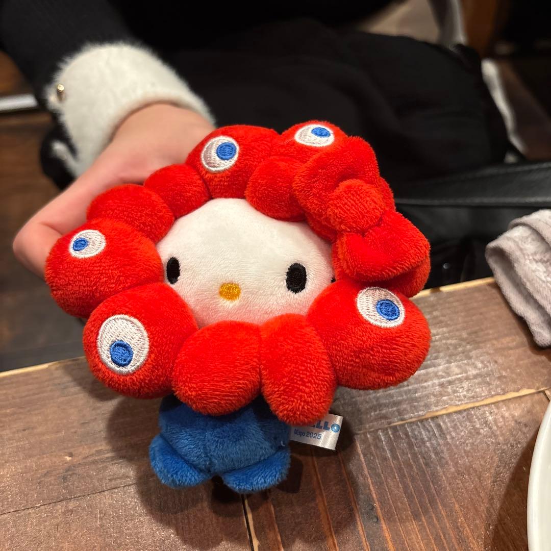 ハローキティ ミャクミャク