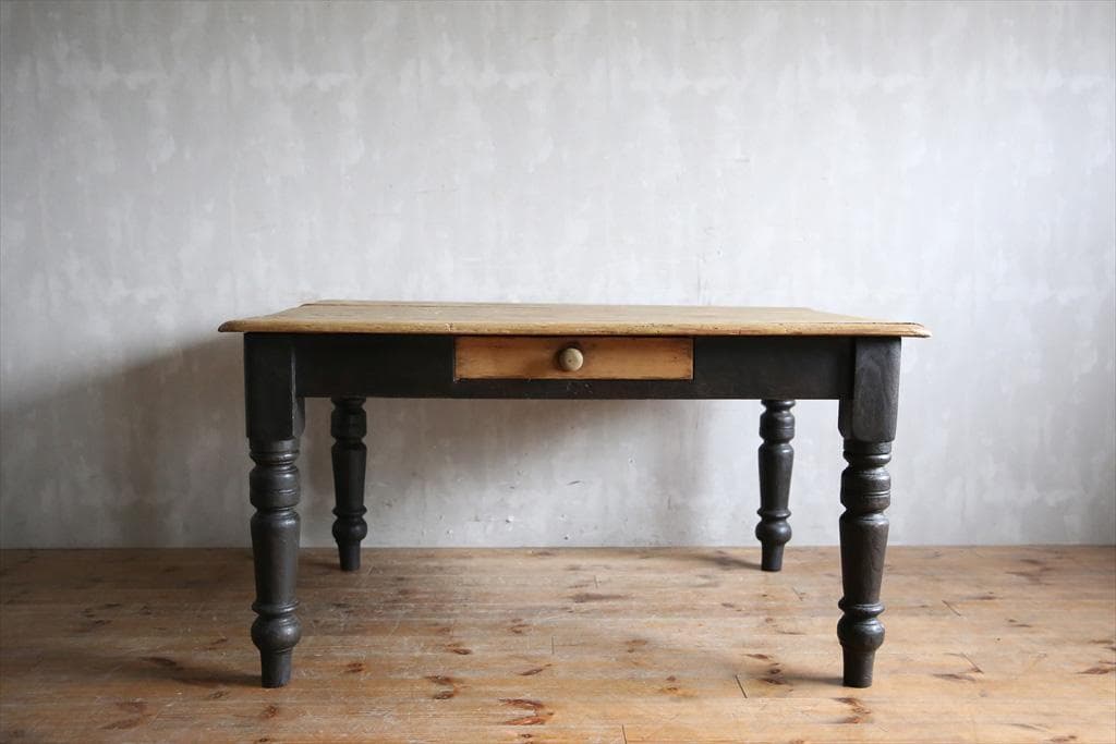 イギリスアンティークオールドパイン材の古木ダイニングテーブル木製机(70-212