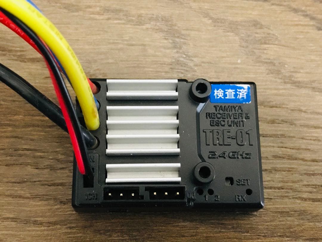 タミヤ プロポ 2.4G アンプ受信機一体型&サーボセット