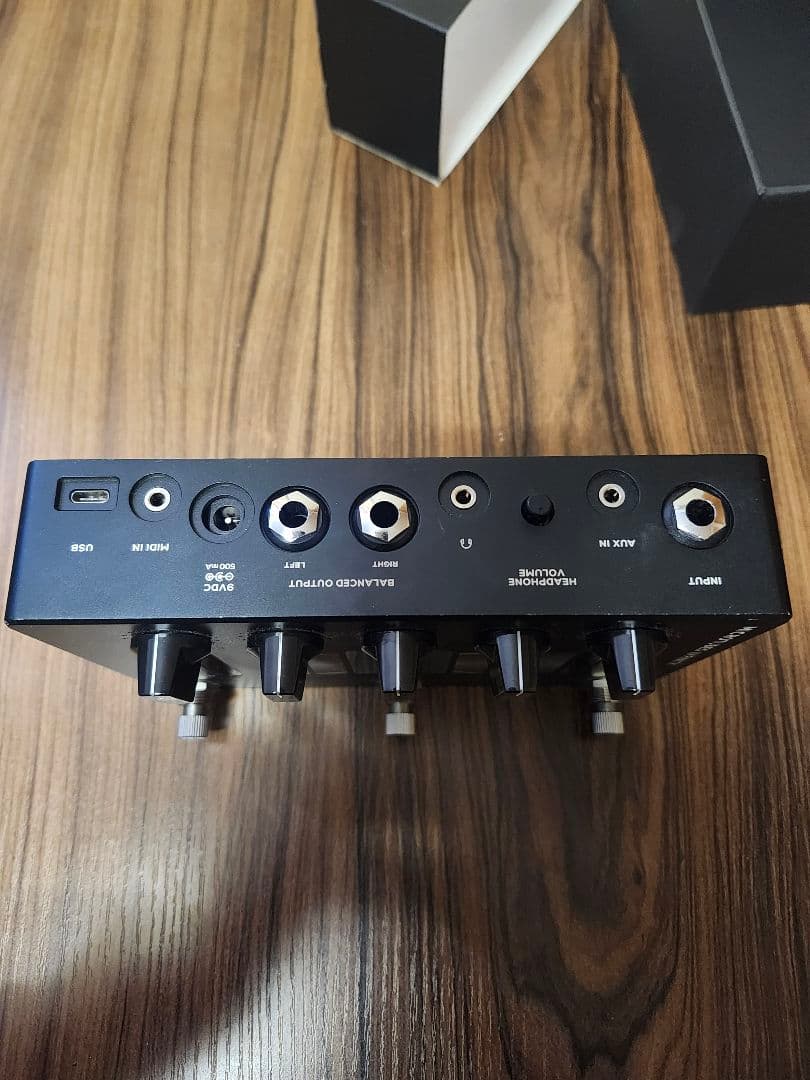 ベース Darkglass Infinity