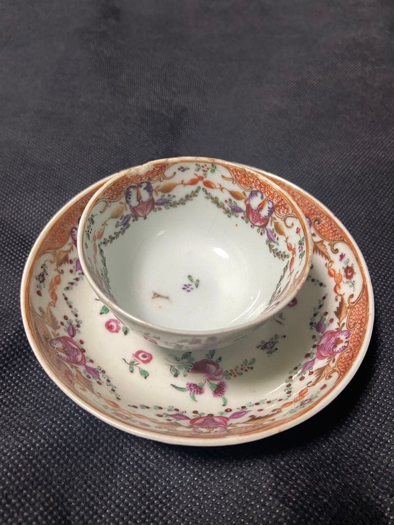 中国古美術品　清の乾隆時代　粉彩草花文茶器　本物保証　12cm