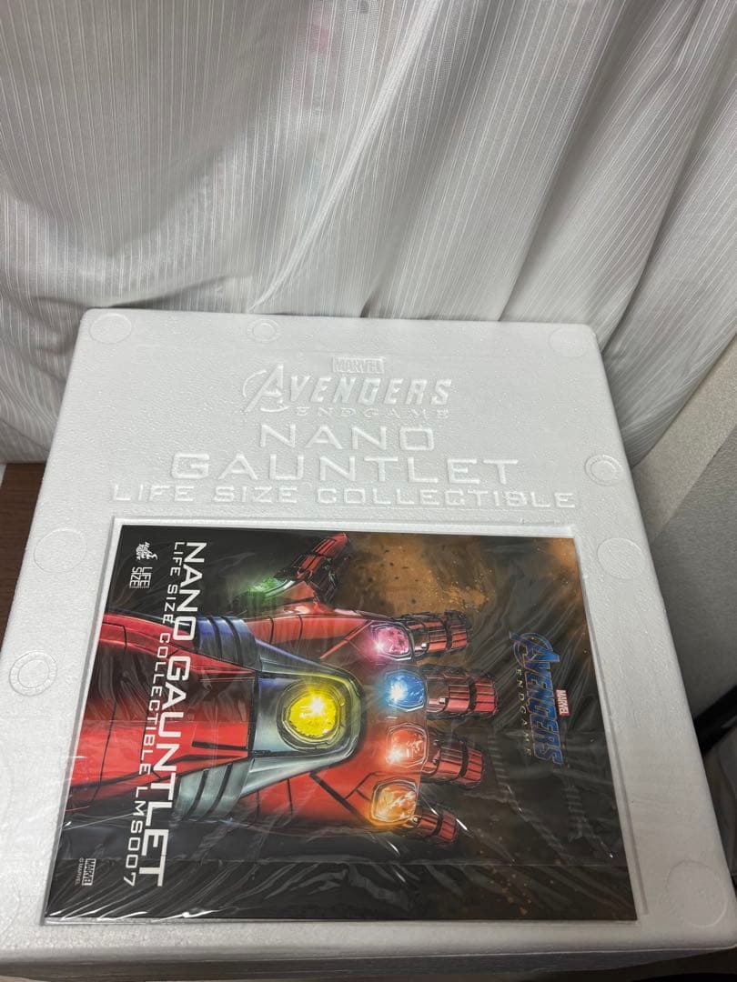 チ*ラ様 ホットトイズ１／１スケールレプリカ　ナノ・ガントレット