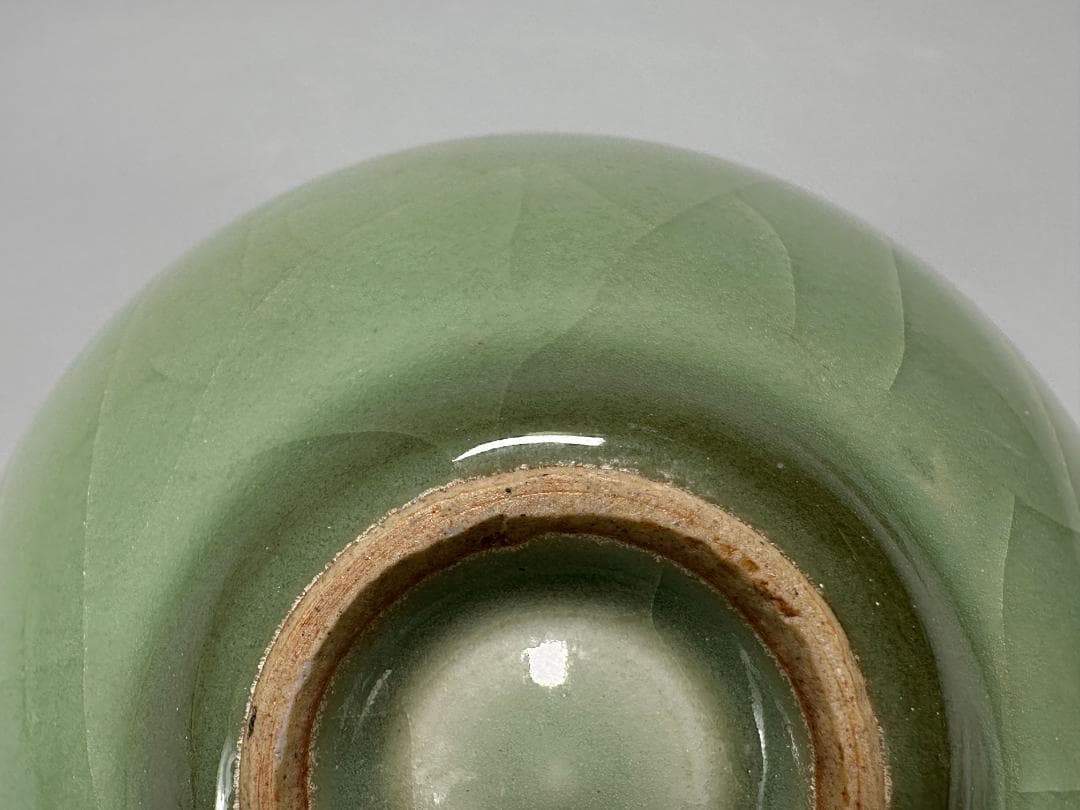 中国美術　龍泉窯　青磁茶杯　煎茶碗　貫入　盃　唐物