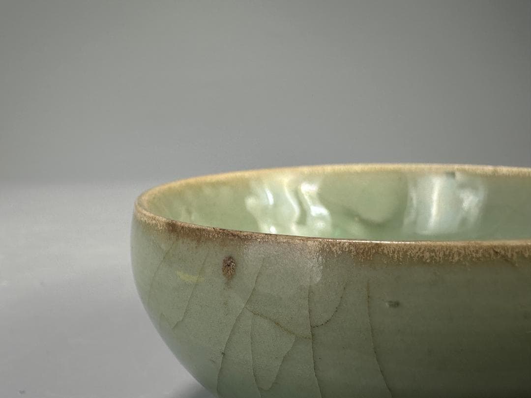 中国美術　龍泉窯　青磁茶杯　煎茶碗　貫入　盃　唐物