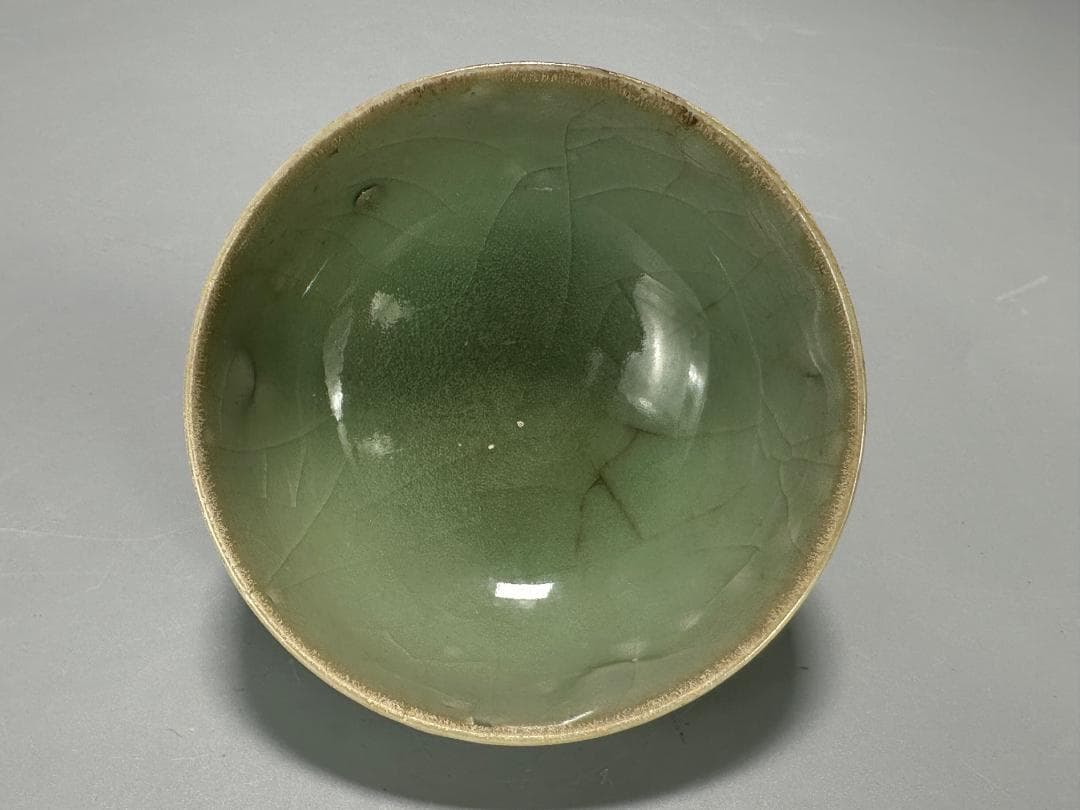 中国美術　龍泉窯　青磁茶杯　煎茶碗　貫入　盃　唐物