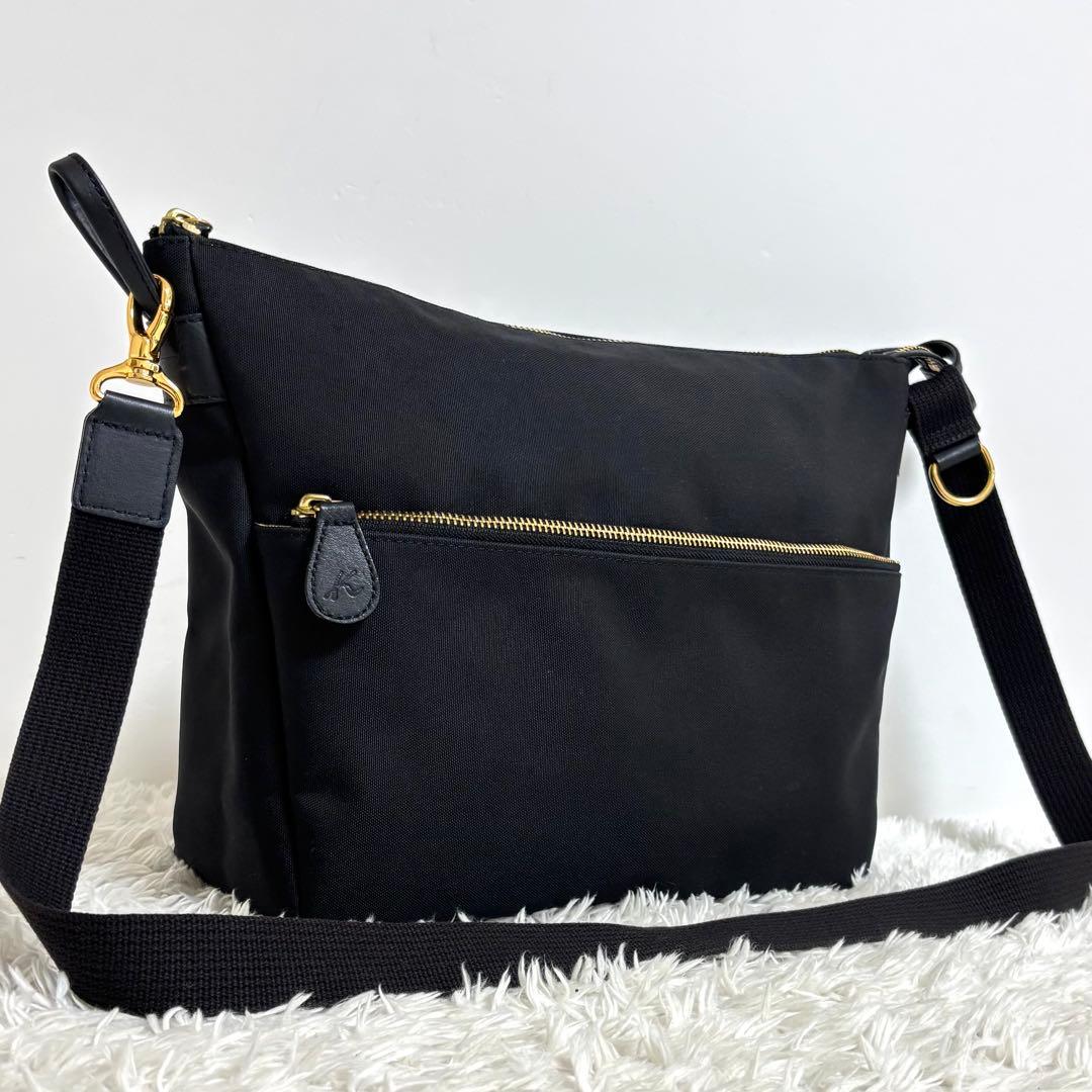 【美品】 Kitamura キタムラ ショルダーバッグ クロスボディ