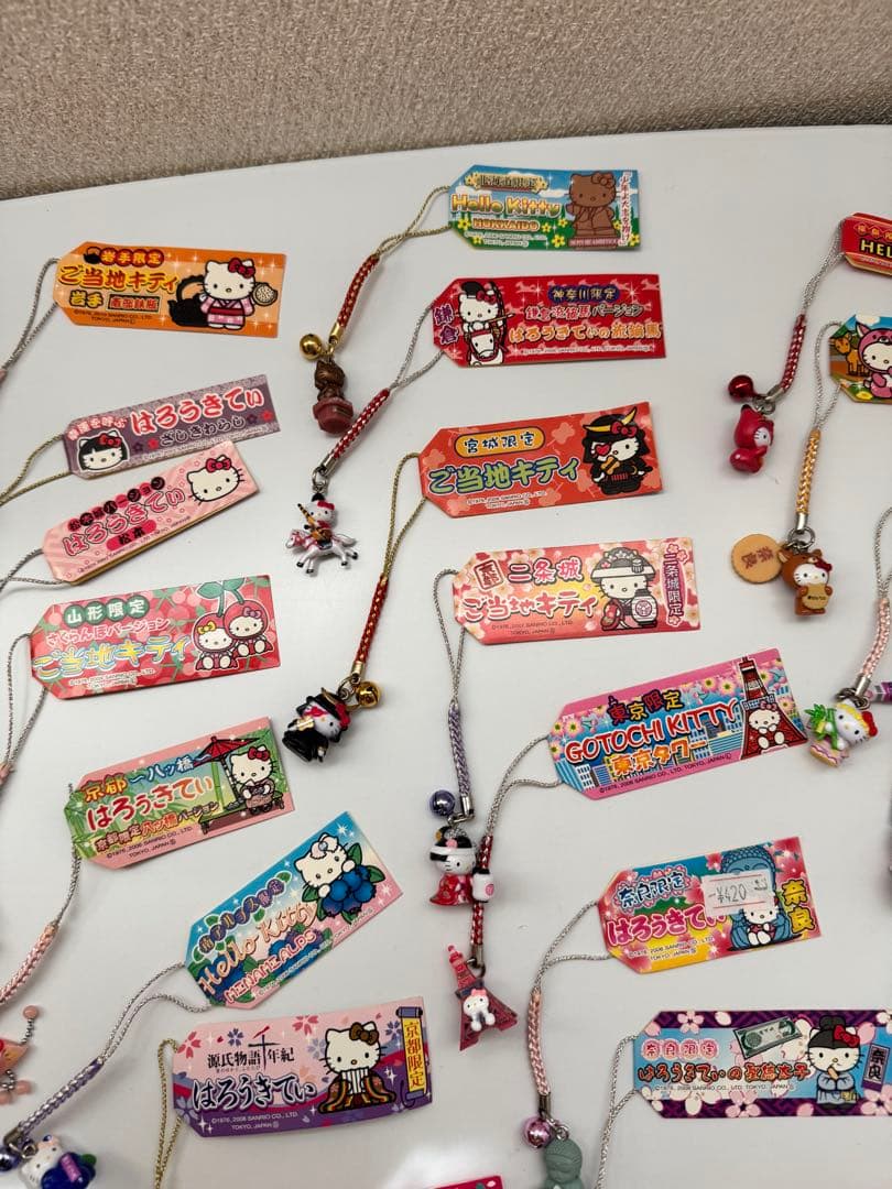 【未使用】 ご当地キティ　根付け　25個セット