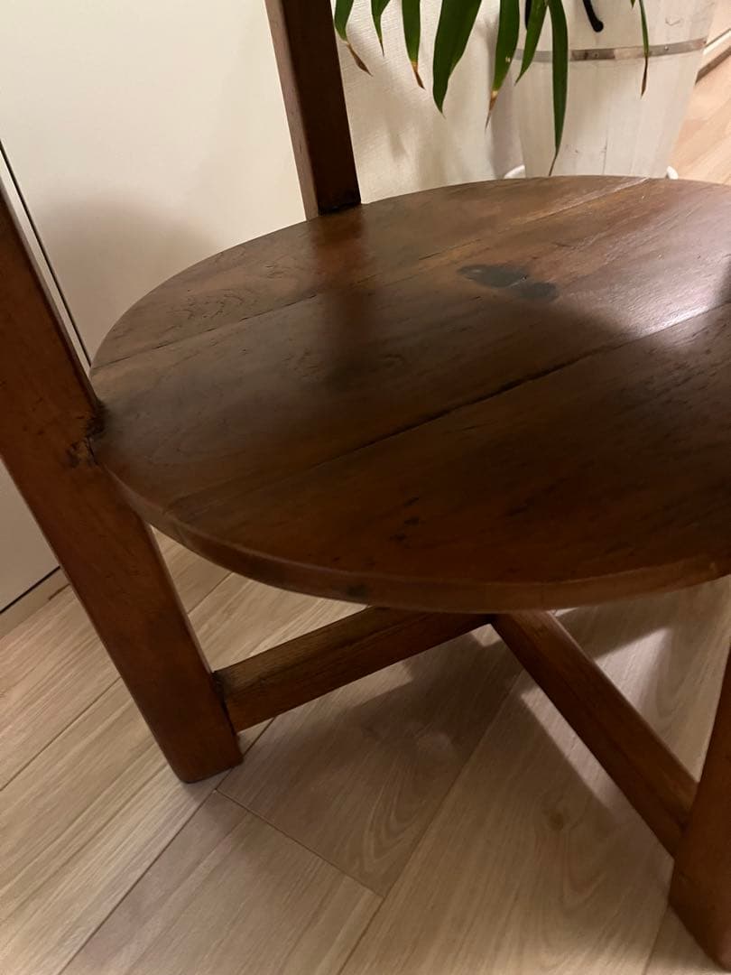 円形テーブル　約60cm 天然木