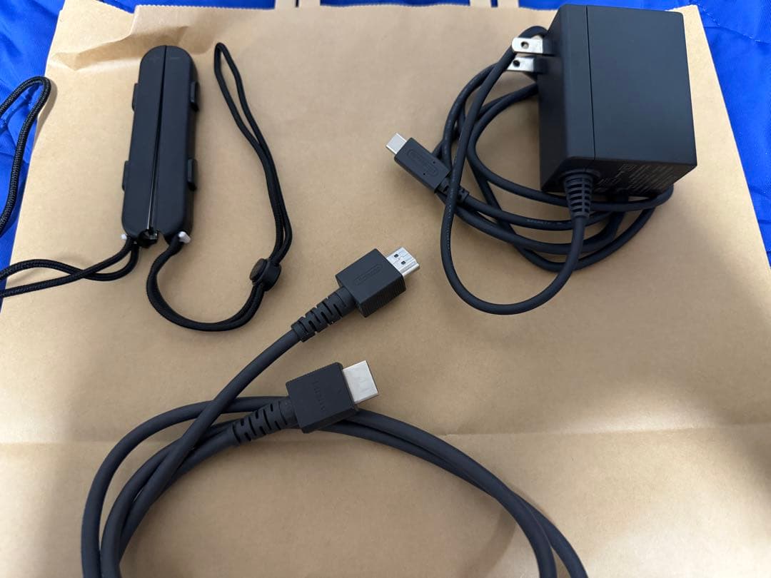 Nintendo Switch 本体 青/赤 箱無し