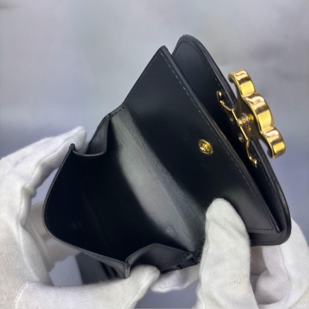 【極美品】 正規品✨ CELINE スモール フラップウォレット トリオンフ 黒