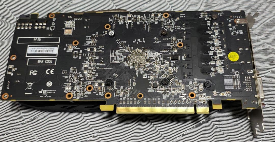 玄人志向 RX580 8GB RD-RX580-E8GB/OC/DF3