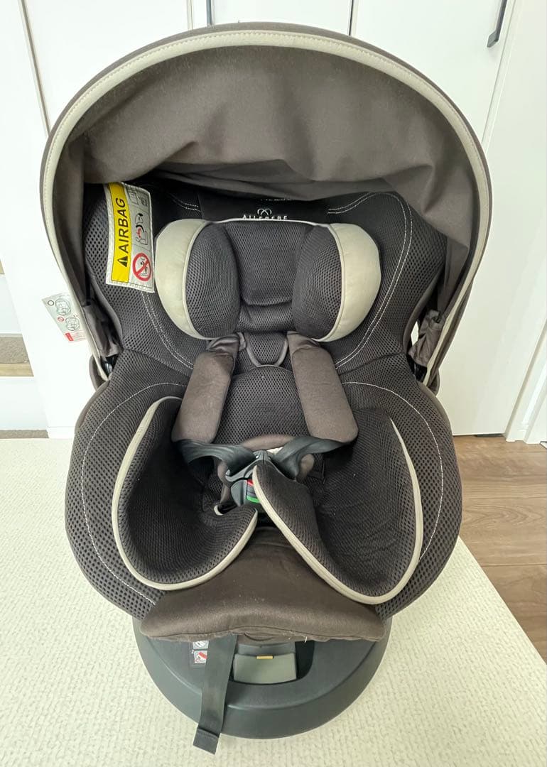 AILEBEBEエールベベ チャイルドシート クルット4iグランス ブラウン