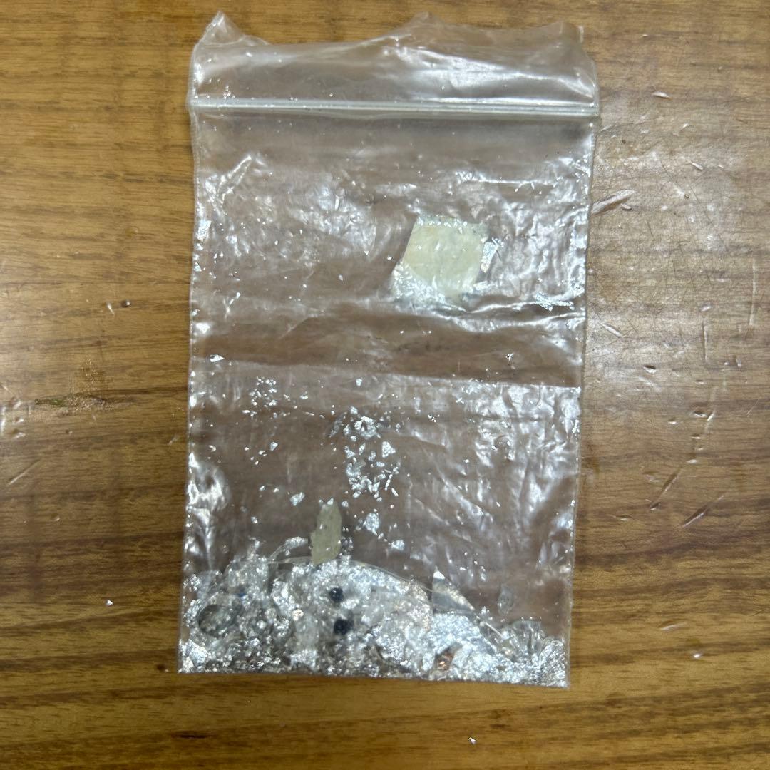 値下げ　七宝焼　新品材料118点焼いてあるもの32点　銀箔もあります　おまけ追加