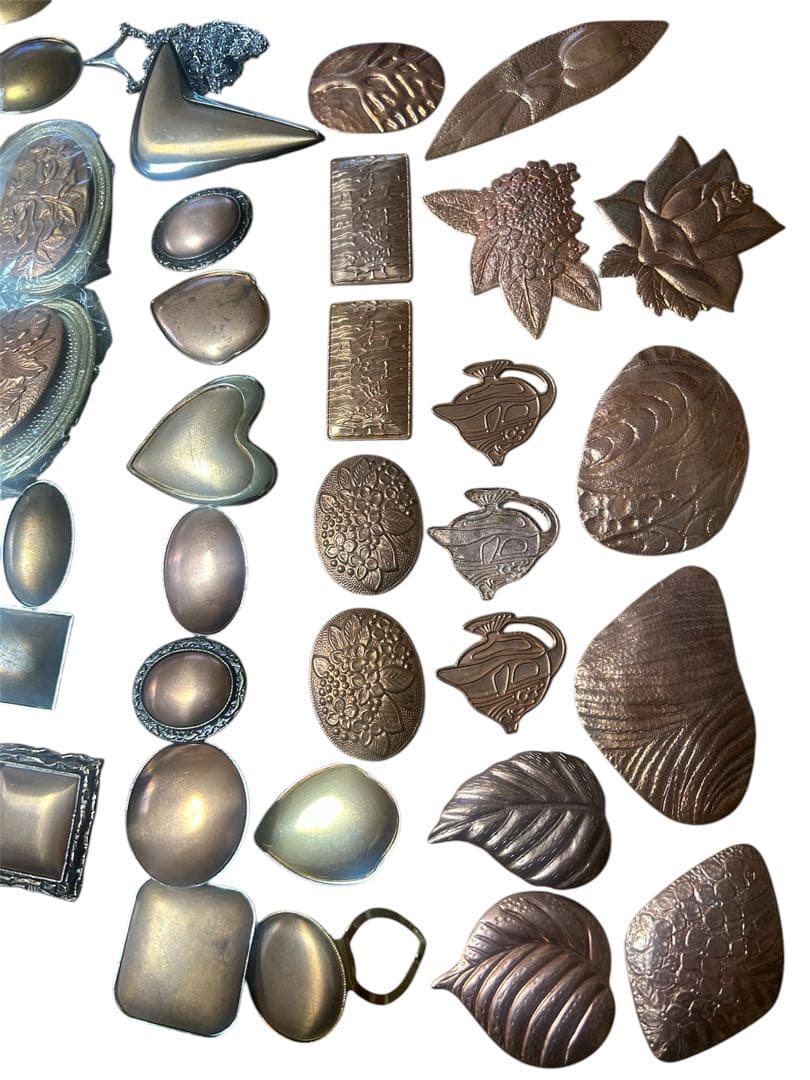 値下げ　七宝焼　新品材料118点焼いてあるもの32点　銀箔もあります　おまけ追加