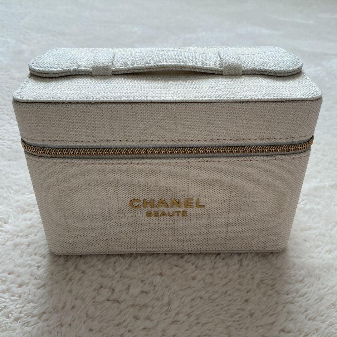 CHANEL ノベルティ ビューティーケース バニティ
