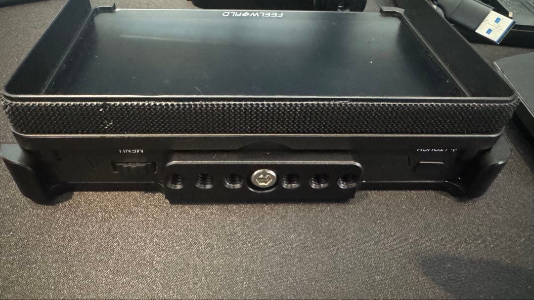 FEELWORLD F6 Plus V2 専用モニターケージ付き