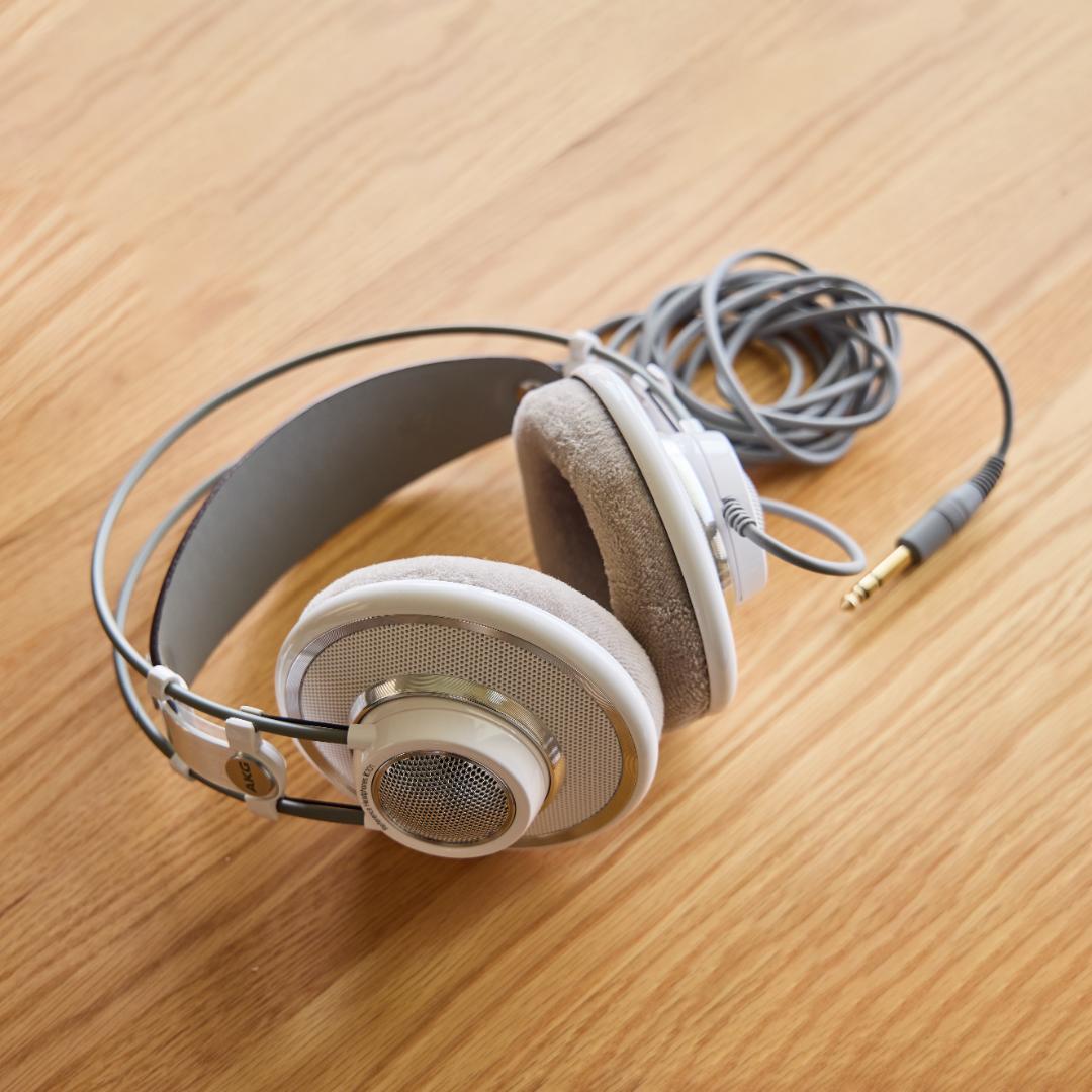 AKG プロフェッショナルモニターヘッドホン K701-Y3