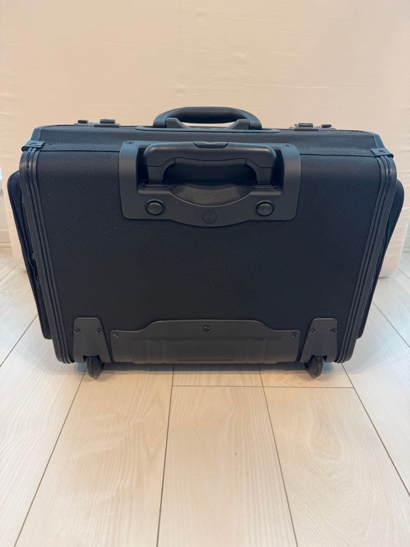 ANA パイロット　石井鞄社製　フライトバック