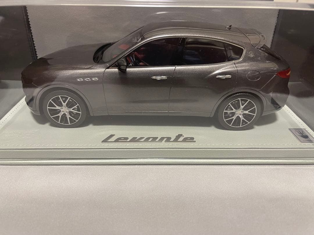 Maserati マセラティ レヴァンテ 1／18 フィギュア