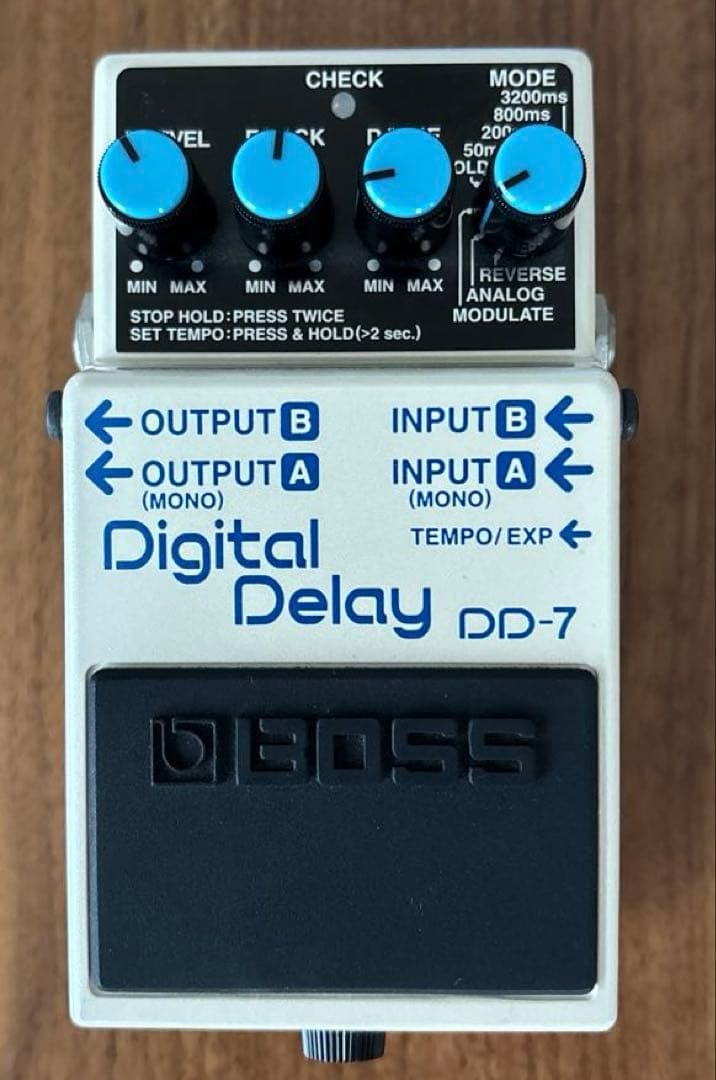 BOSS DD-7 デジタルディレイ　箱・取り扱い説明書付き