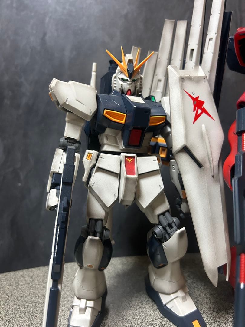 ［完成品］MG Vガンダム、サザビー　セット