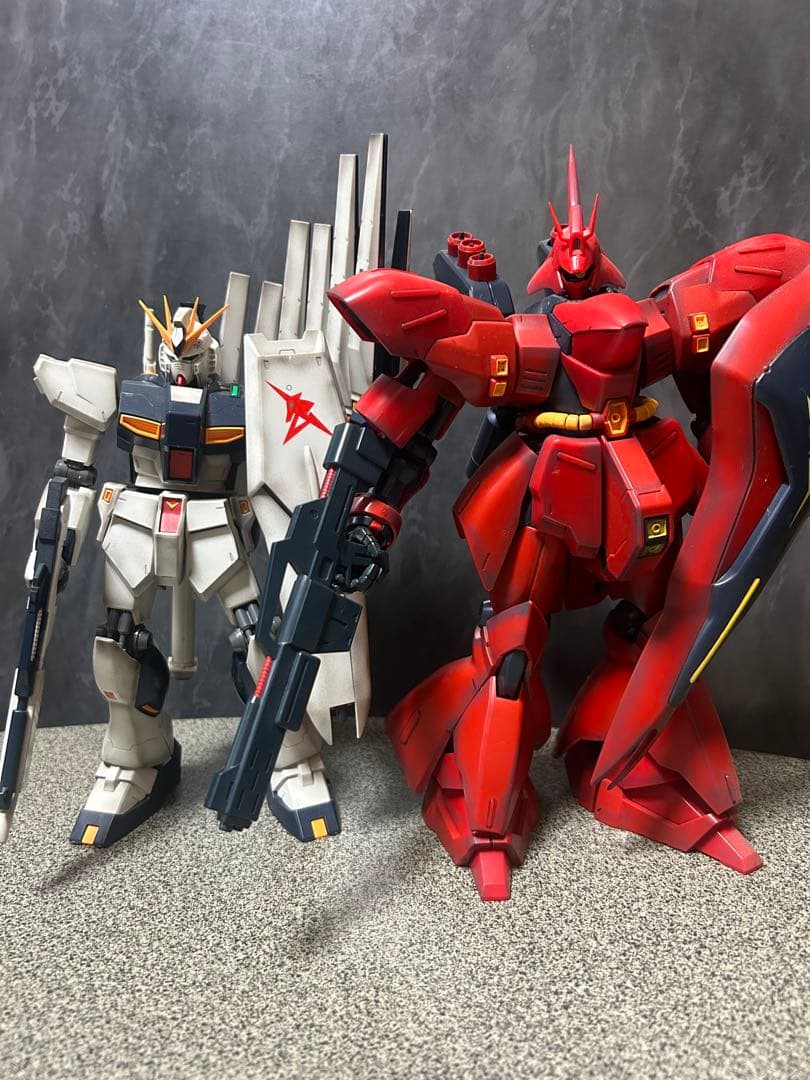 ［完成品］MG Vガンダム、サザビー　セット