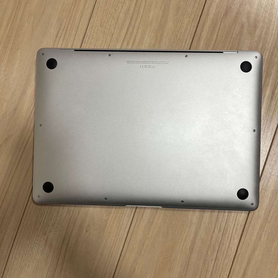 13インチ MACBOOK AIR 256GB シルバー