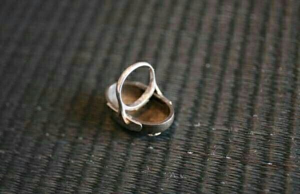 超絶技巧 江戸～明治期 栗形指輪 武者の図 里帰り品 金銀象嵌日本刀 目貫 赤銅