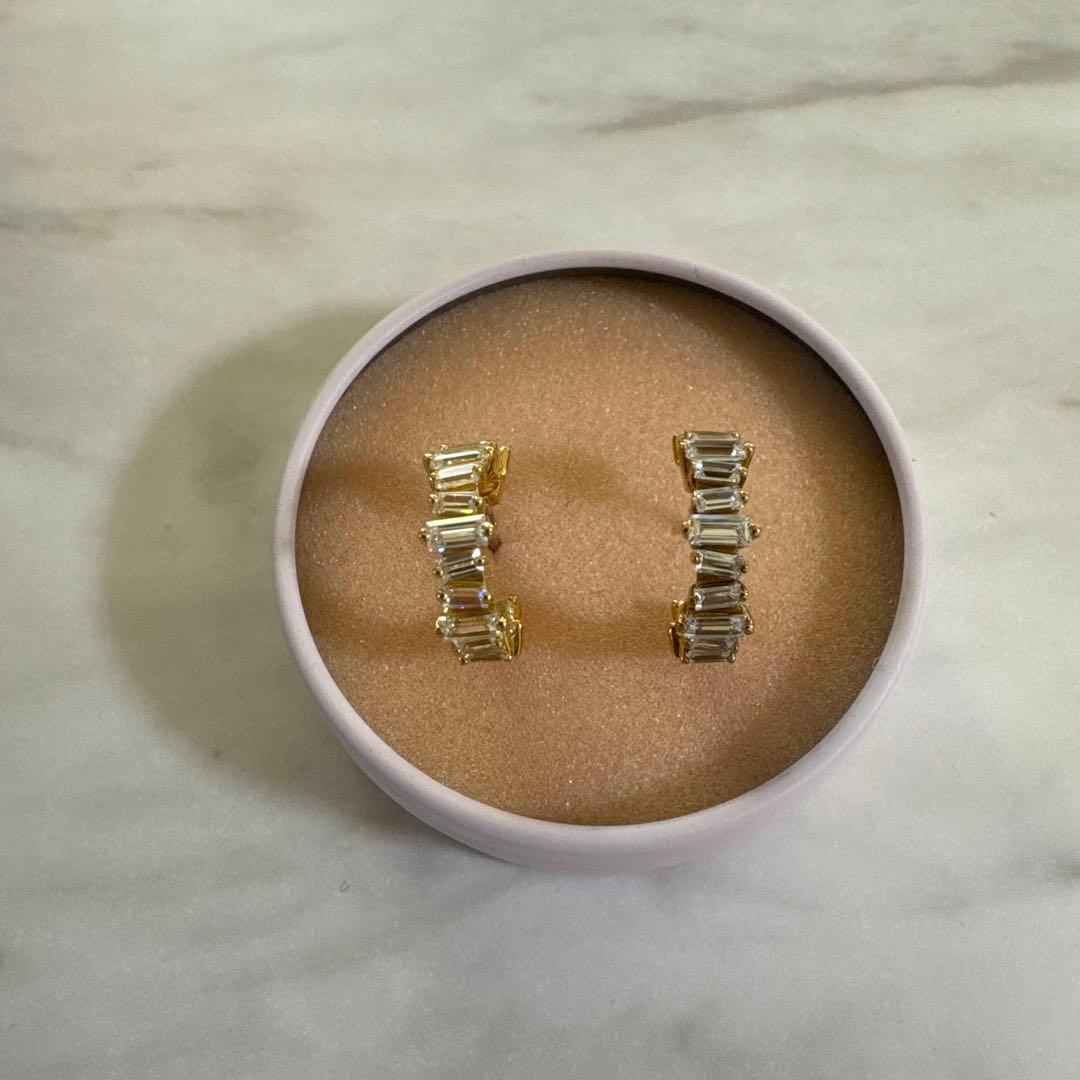 【BAQLESS】バックレス ゴールド ストーン ピアス 新品未着用