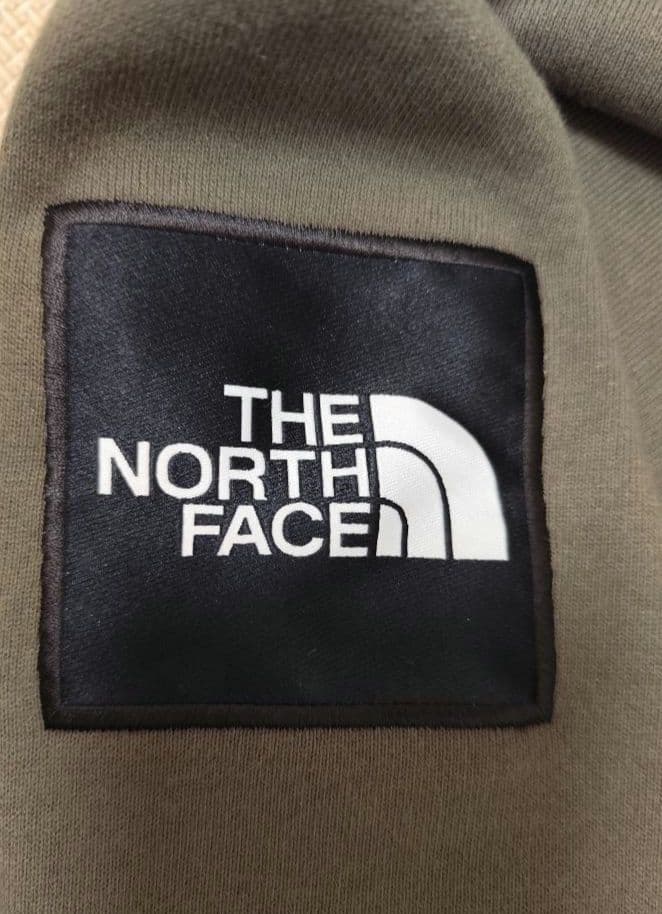 【美品】ノースフェイス　パーカー　Мサイズ