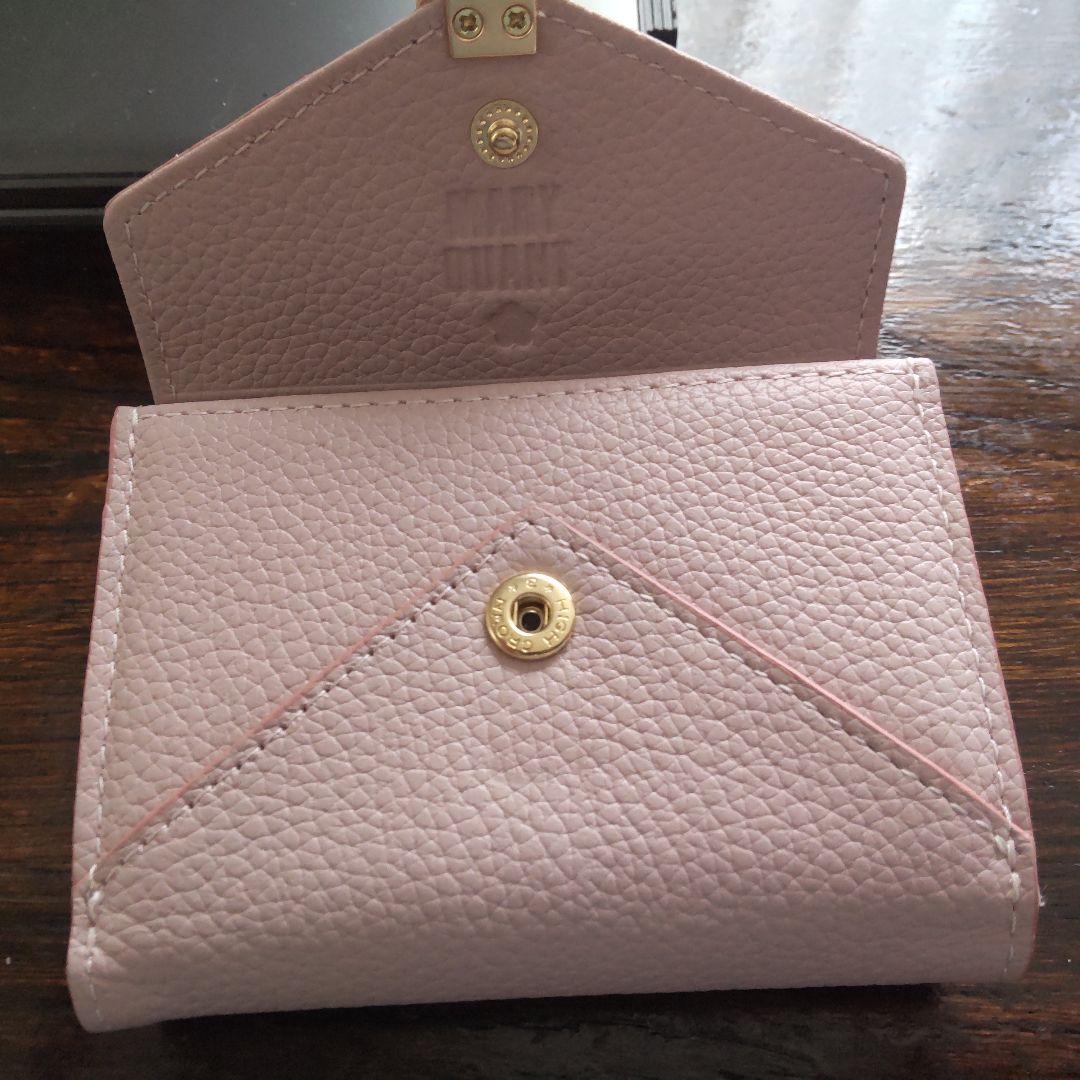 新品 未使用 マリークワント シーリングデイジー レター 三つ折財布