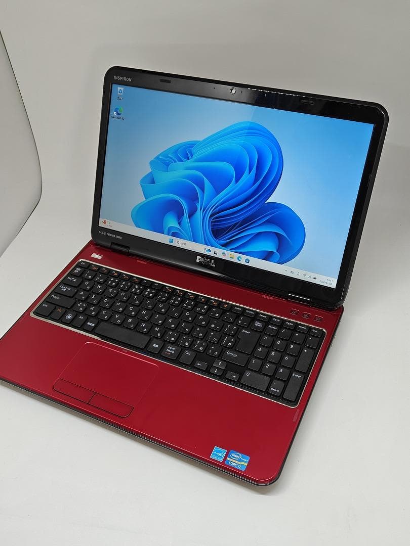 【DELL】爆速 Corei7/SSD256GB ノートパソコン 8GB C10