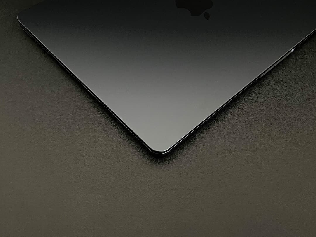 【美品】MacBook Air （M2, 2022）13.6㌅ 512GB 綺麗