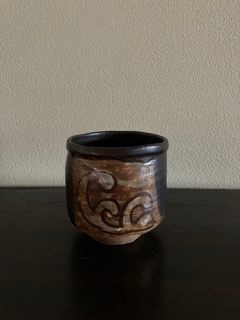 古物 黒織部 筒茶碗 共箱有