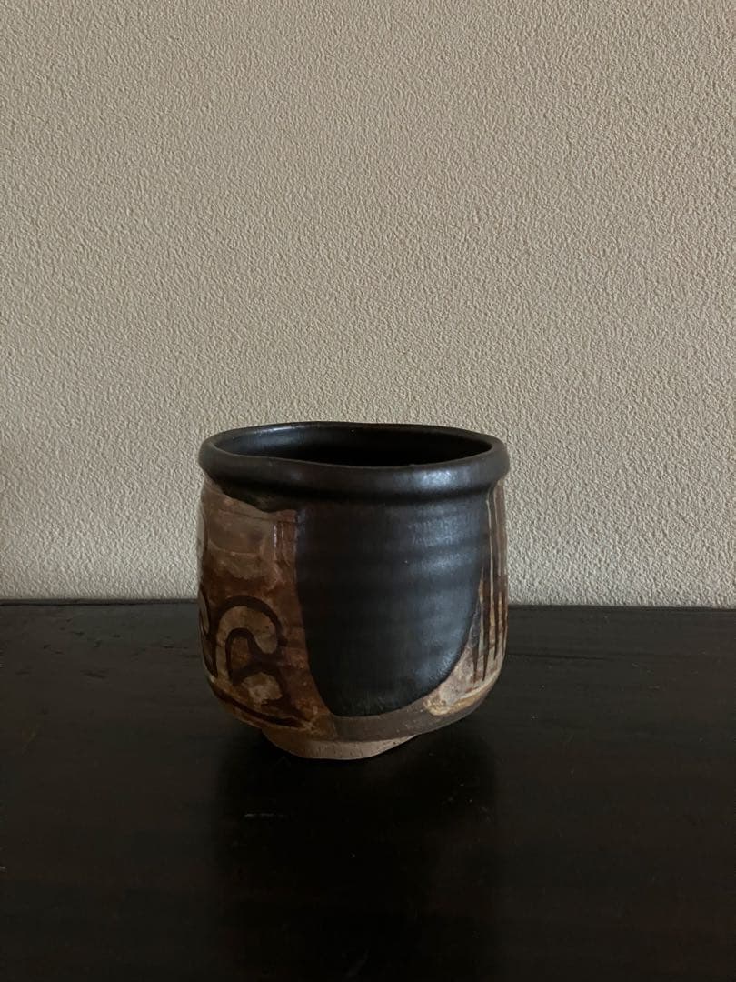 古物 黒織部 筒茶碗 共箱有