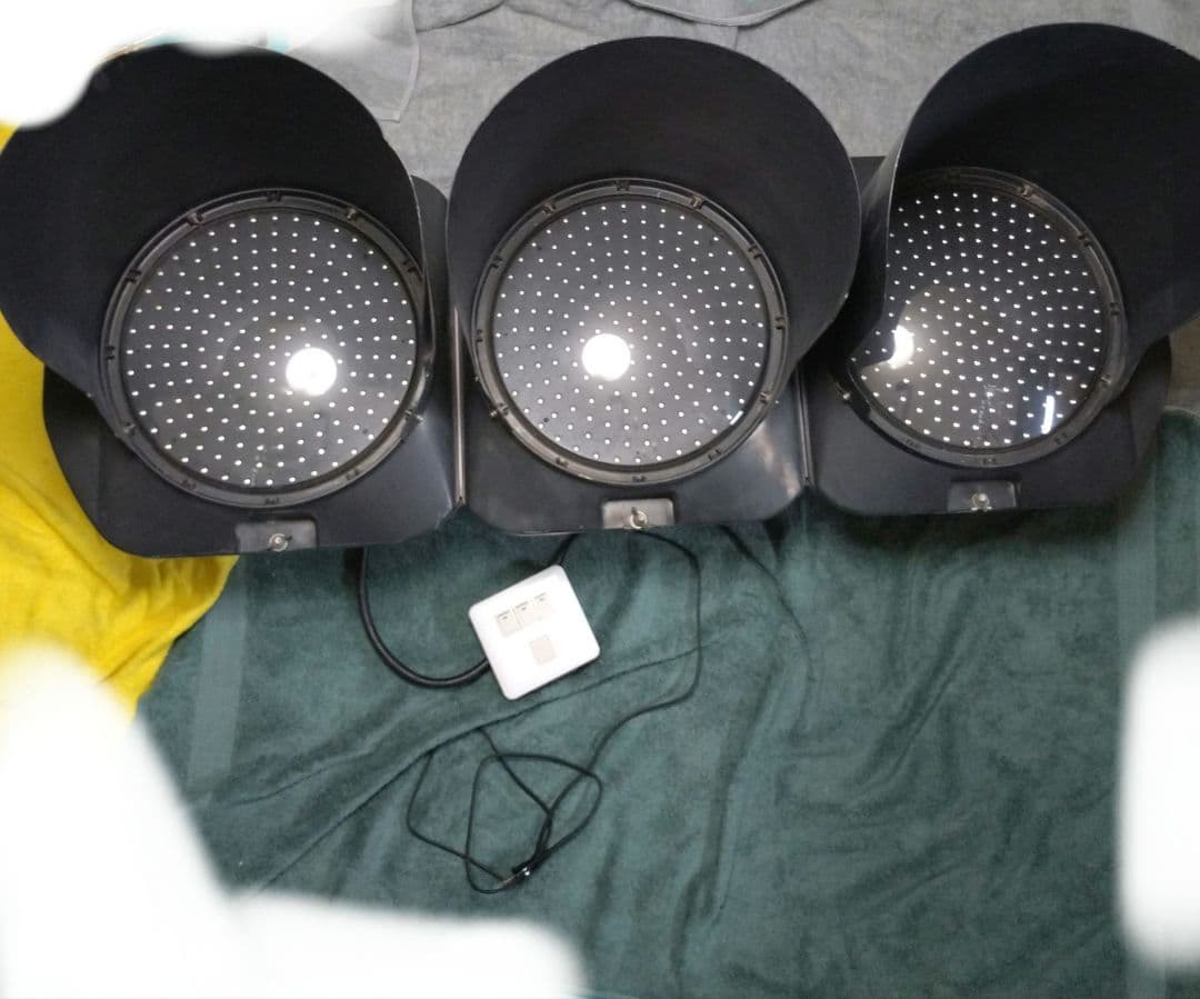 はな　信号機本物小糸工業製の車両信号機LED