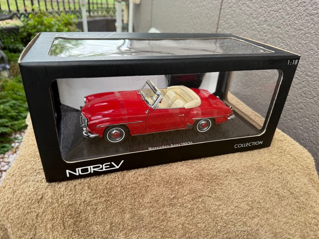 新品美品希少　ノレブMercedes-Benz 190 SL( 1957)Red