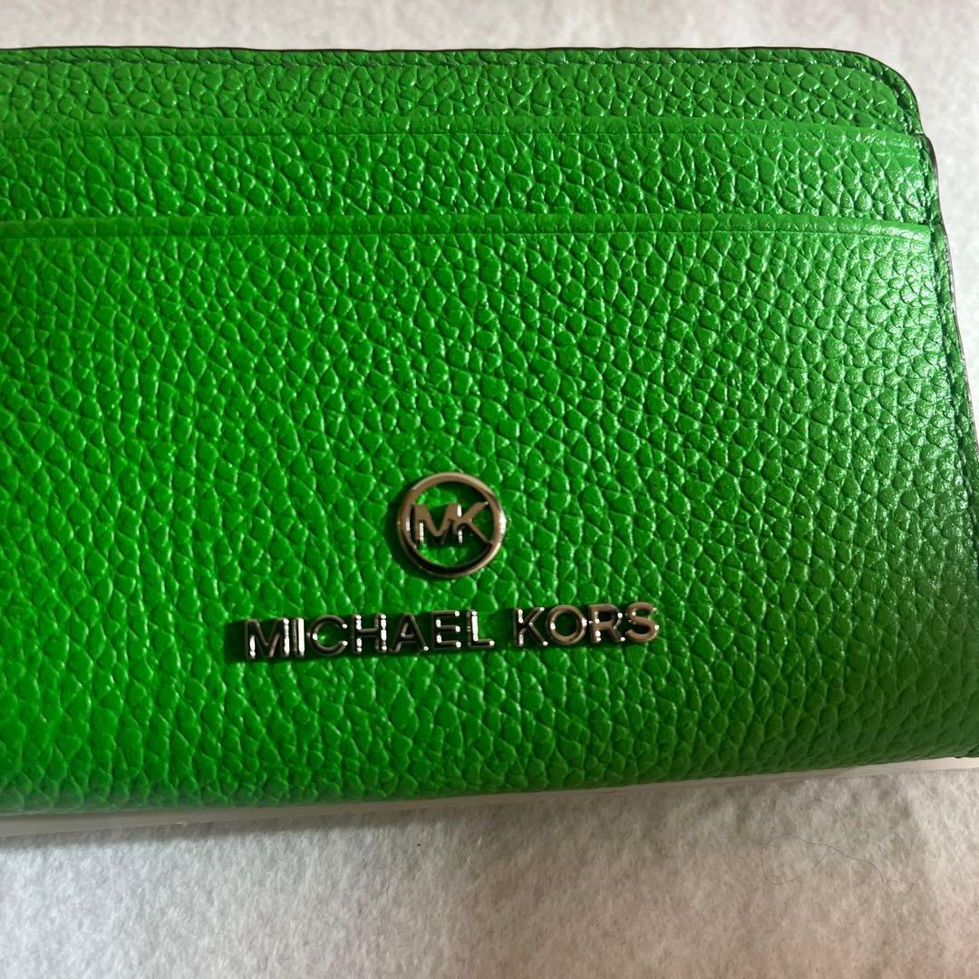【新品】MICHAEL KORS グリーン ミニウォレット