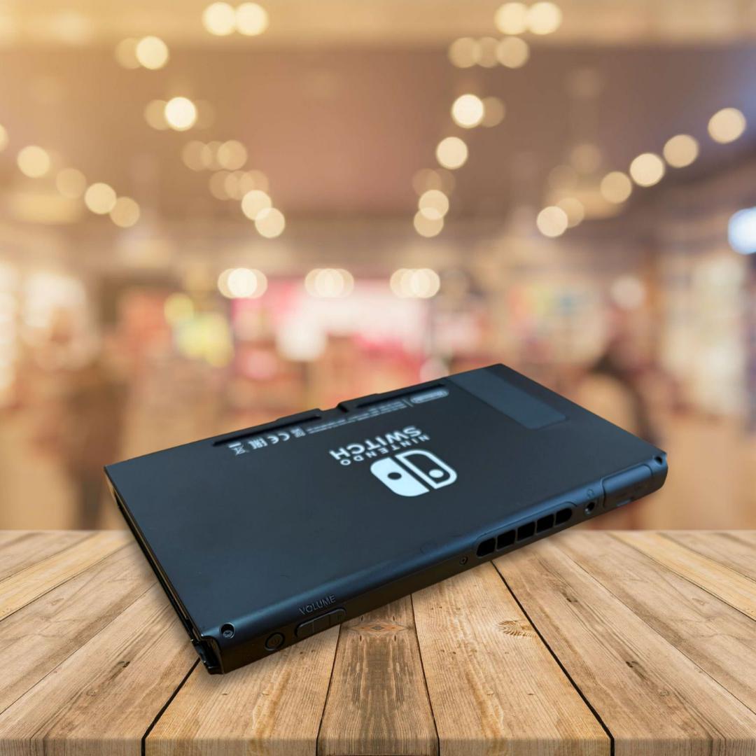 【美品】Nintendo Switch本体（箱・付属品完備）