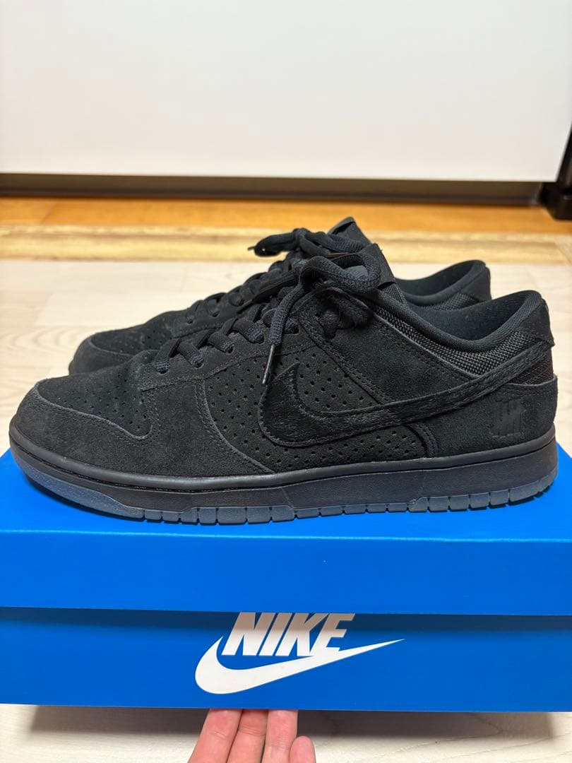 NIKE DUNK LOW UNDEFEATED ブラック スエード