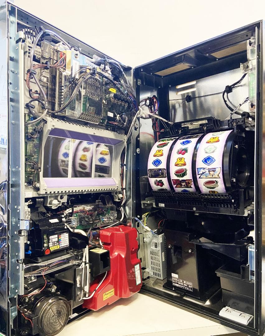 【即発送可・送料込】 GOLDリモコン付 パチスロ　コードギアス3