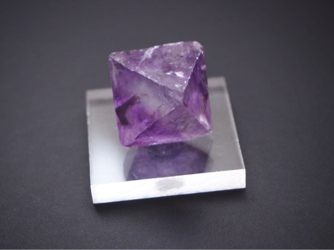 フローライト　イリノイ産　パープル　蛍石　鉱物【B-7】