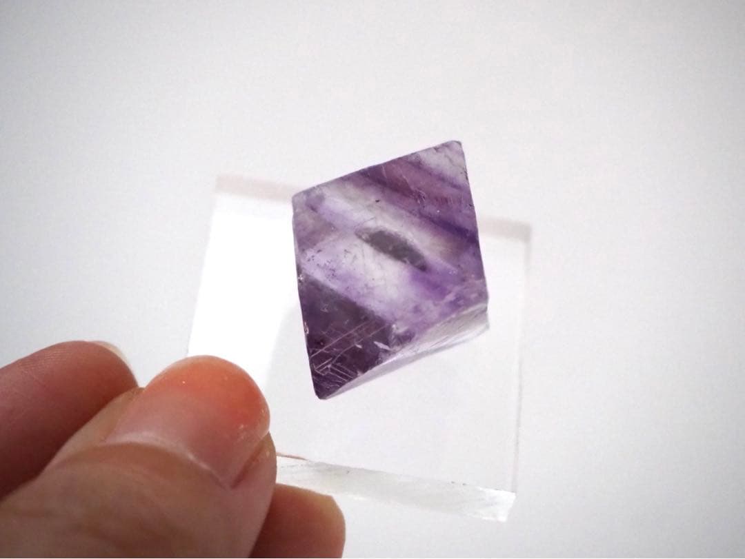 フローライト　イリノイ産　パープル　蛍石　鉱物【B-7】