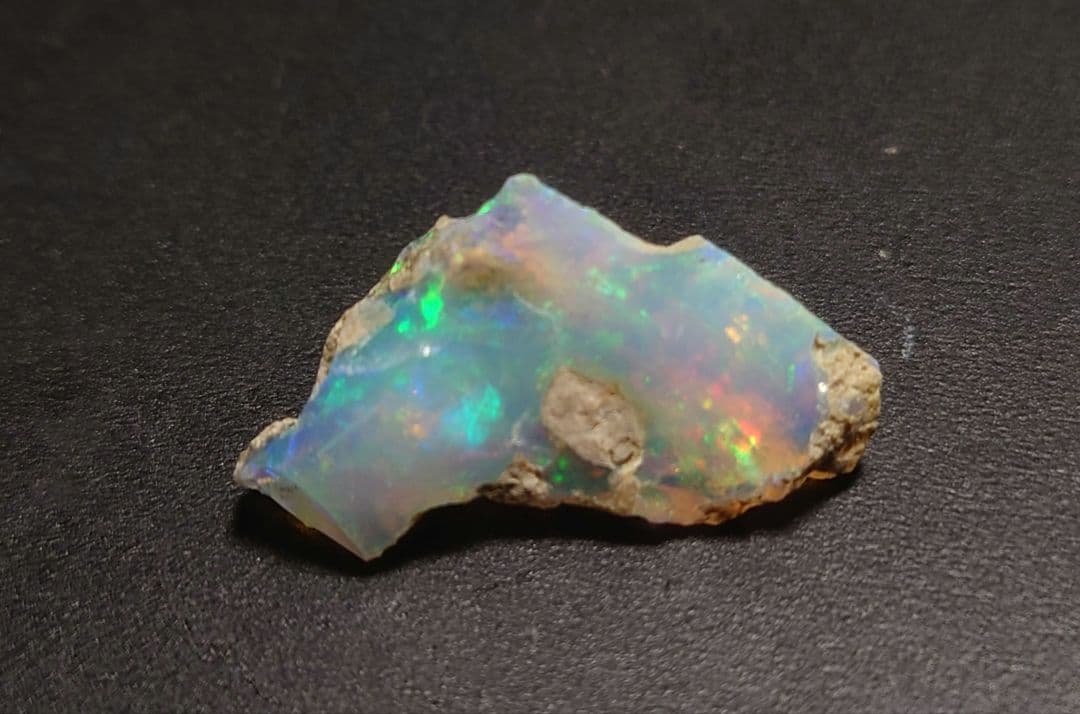 エチオピアウェロ産オパール　原石　ジュエリー　グレード　鉱物標本　原石