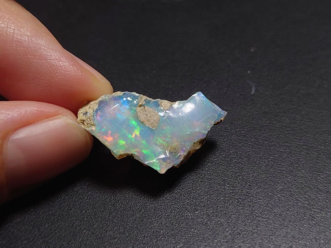 エチオピアウェロ産オパール　原石　ジュエリー　グレード　鉱物標本　原石