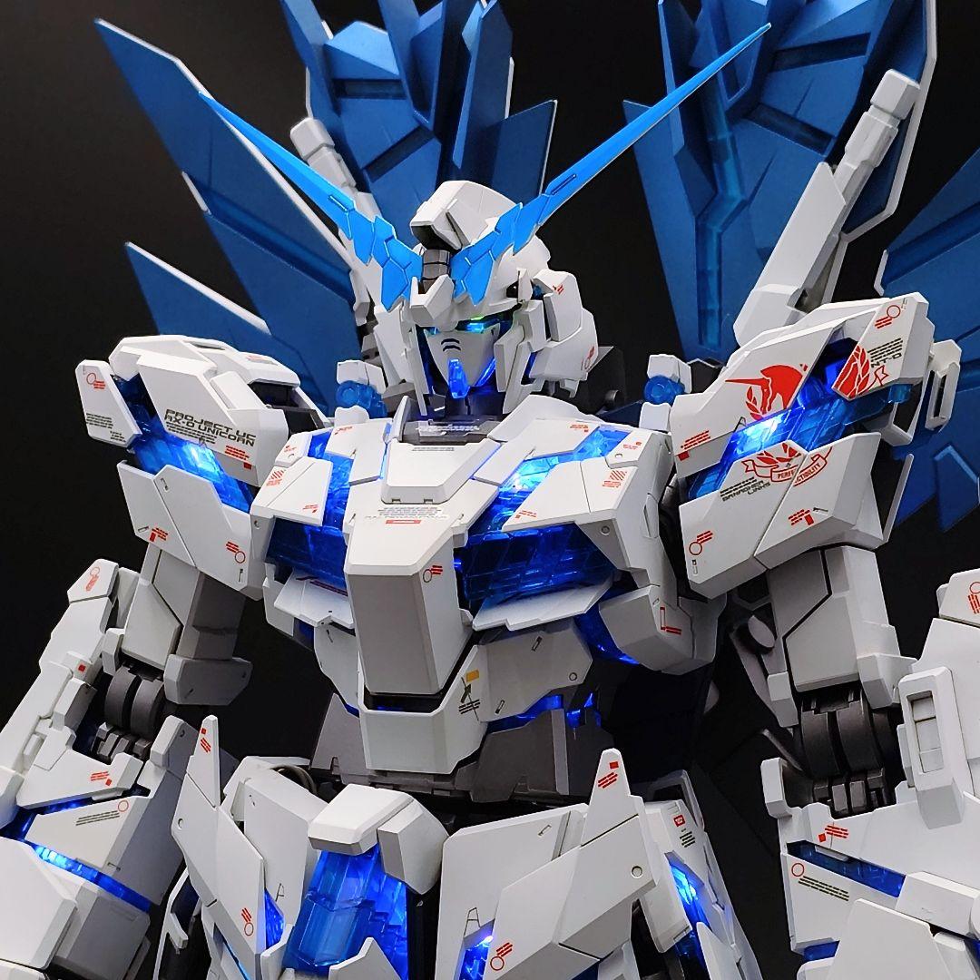 ＰＧ 1/60 ユニコーンガンダム ペルフェクティビリティ　全塗装完成品
