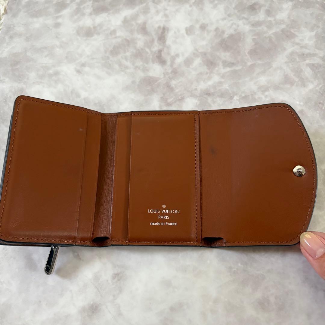 ルイヴィトン 日本限定品　ポルトフォイユ・イリス XS ミニ財布